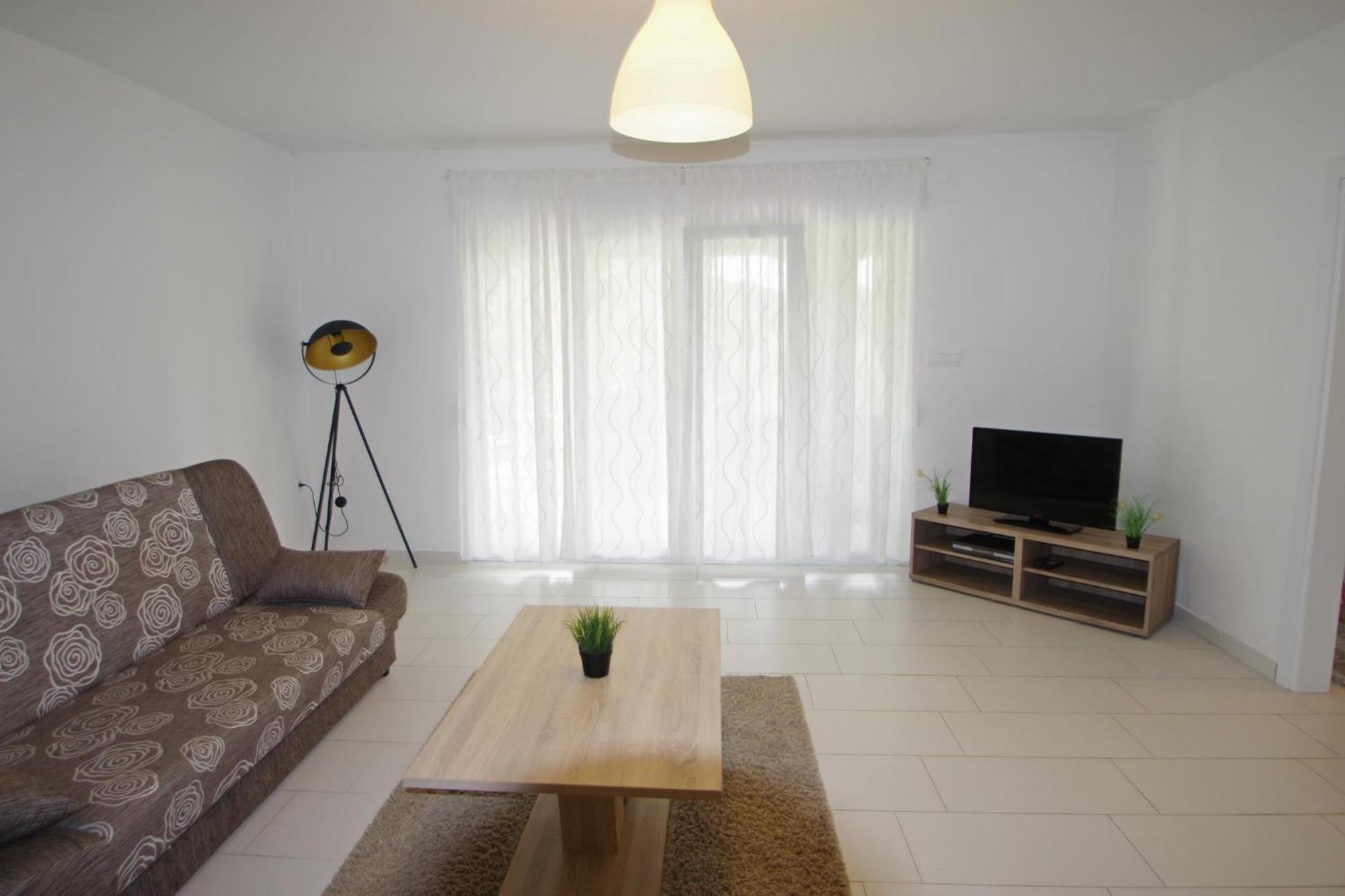 Apartments Nikolina Rakalj Экстерьер фото