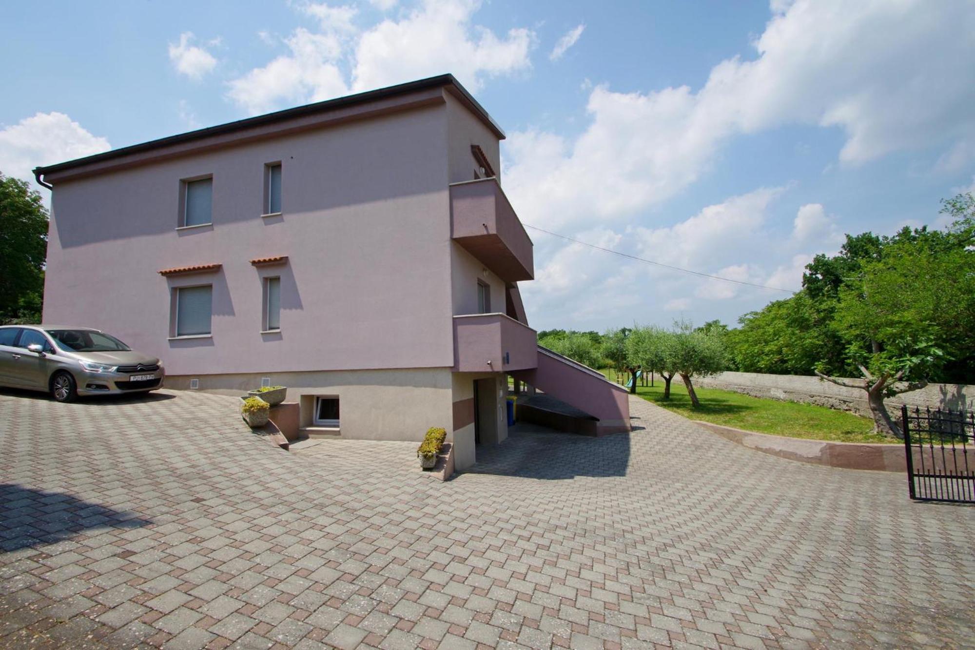 Apartments Nikolina Rakalj Экстерьер фото