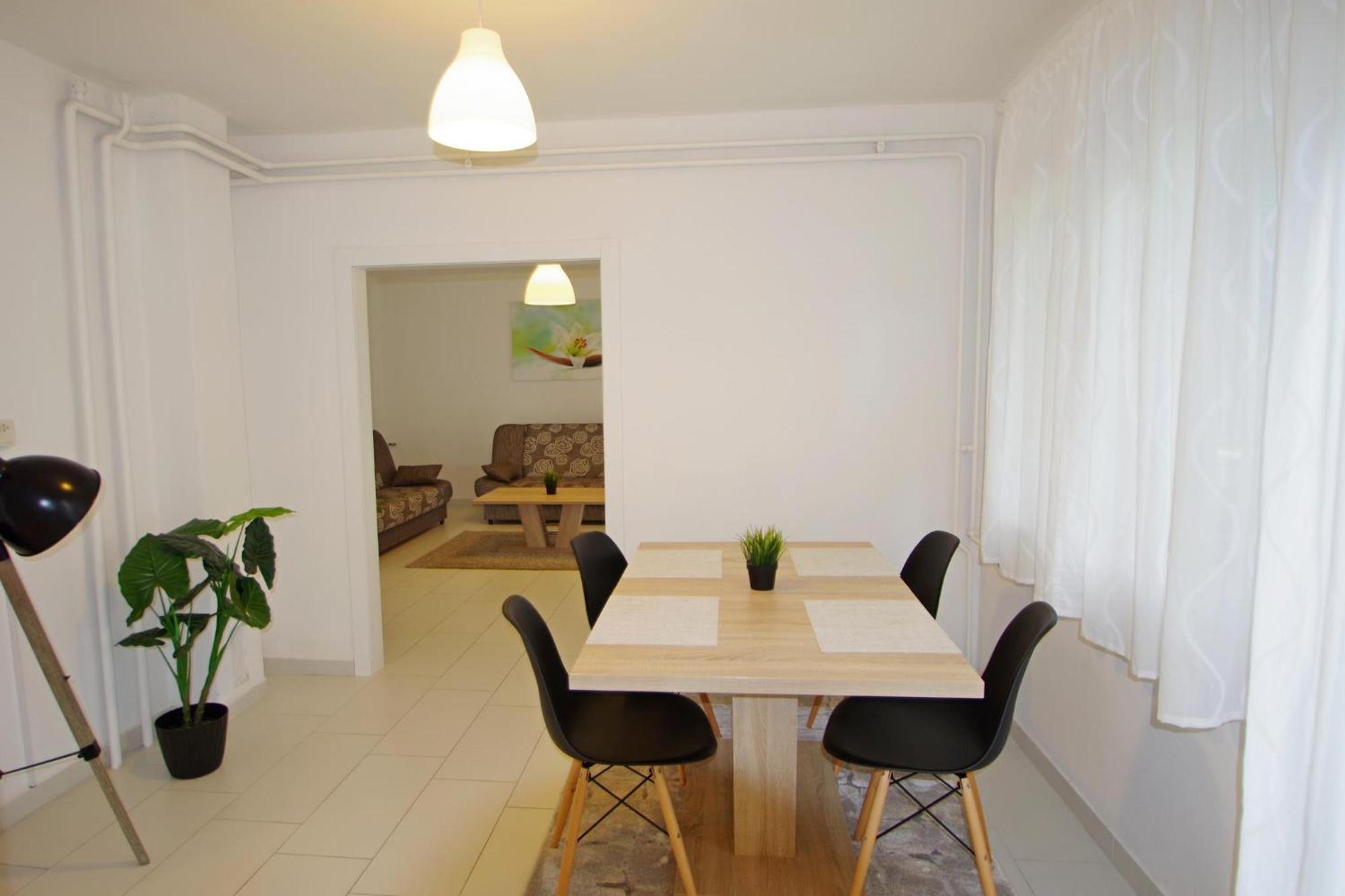 Apartments Nikolina Rakalj Экстерьер фото