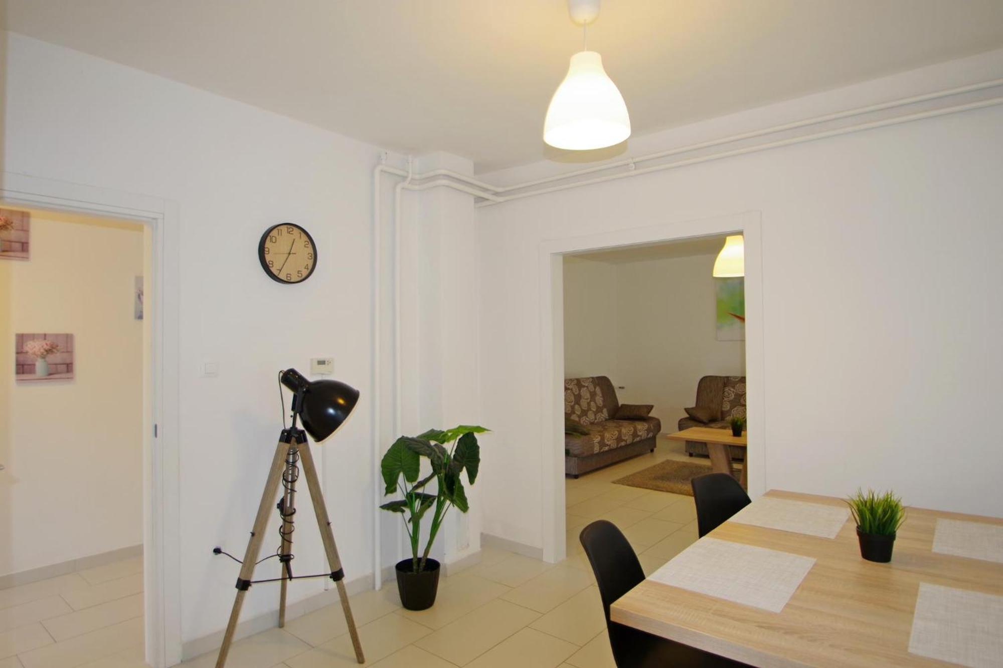 Apartments Nikolina Rakalj Экстерьер фото