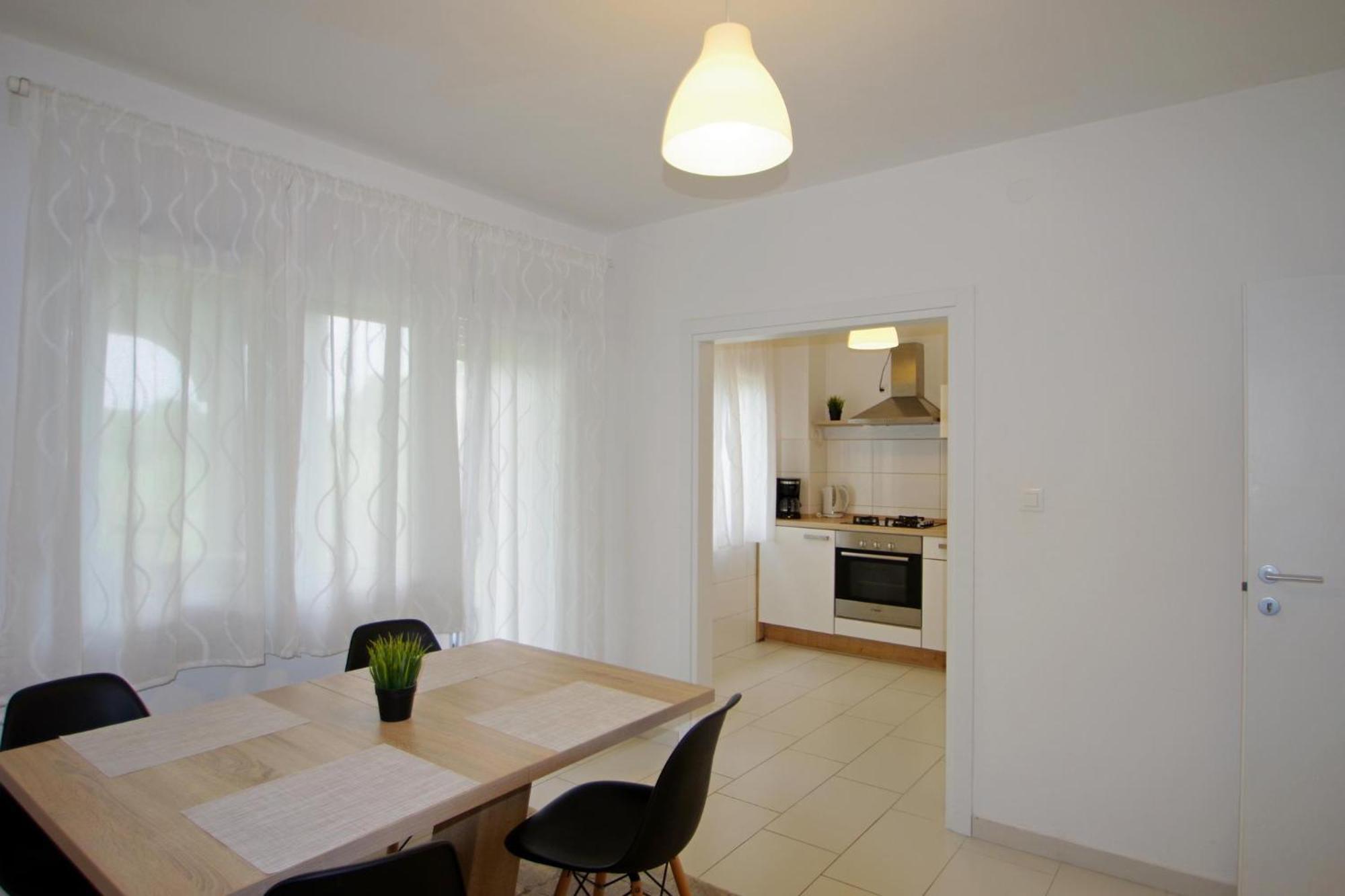 Apartments Nikolina Rakalj Экстерьер фото