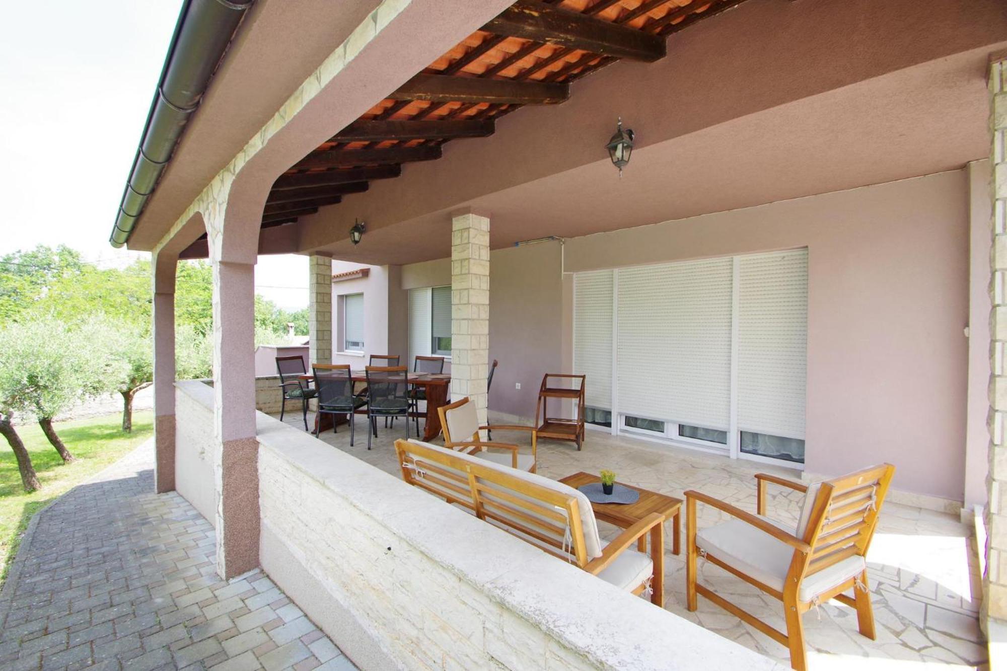 Apartments Nikolina Rakalj Экстерьер фото
